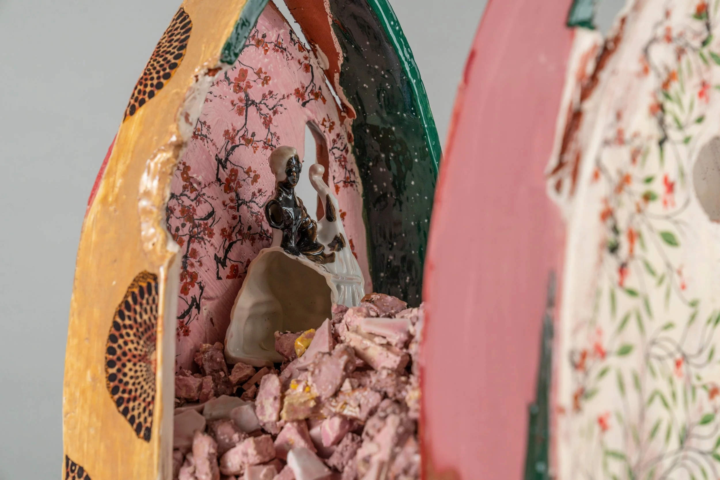 What-Happens-in-Waiting-#1-Detail-Ceramics,-11-x-13-x-8.5_-2022 (1).jpg