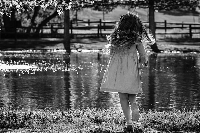 TGIF.  It's the summer. It's the weekend.  Let's head into it dancing!
Canon 5D Mark iii Canon 85mm f 2.8
#jip_faceless #aoe_joy #sfth_play #tpn_fun #weekly_summertime #canonfanphoto#kotl_water #totm_lightandmoment #p52_fullsun #bex_junechallenge #mc