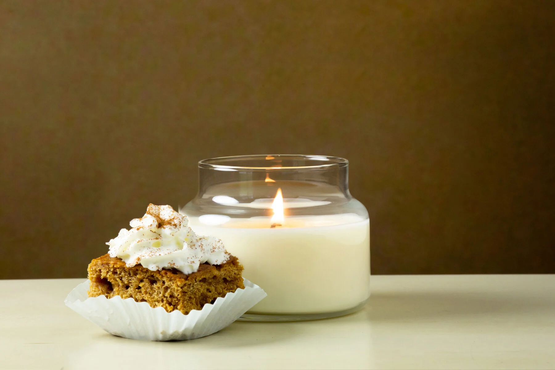Whirli-Wick™ Frosted Gingerbread Candle Pack