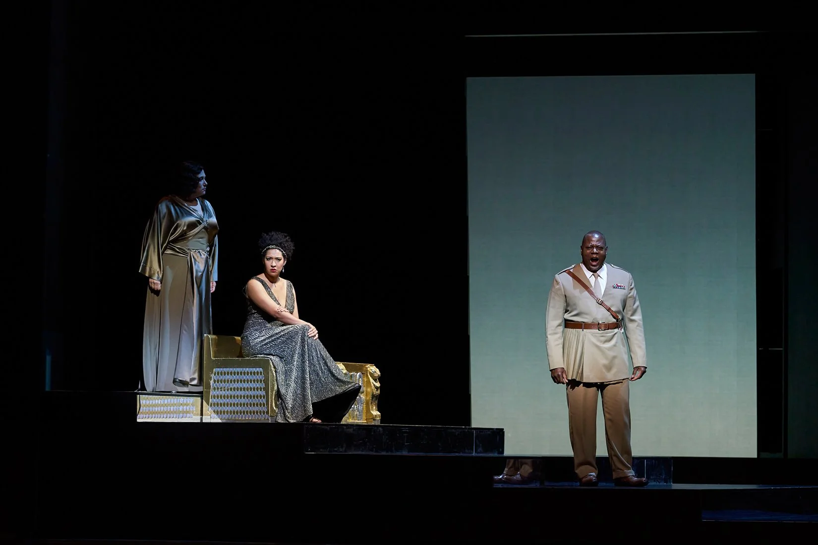   Antony &amp; Cleopatra   Gran Teatre del Liceu  Director: Elkhanah Pulitzer  Set Designer: Mimi Lien  Original Lighting Designer: David Finn  Revival Lighting Designer: Davida Tkach     