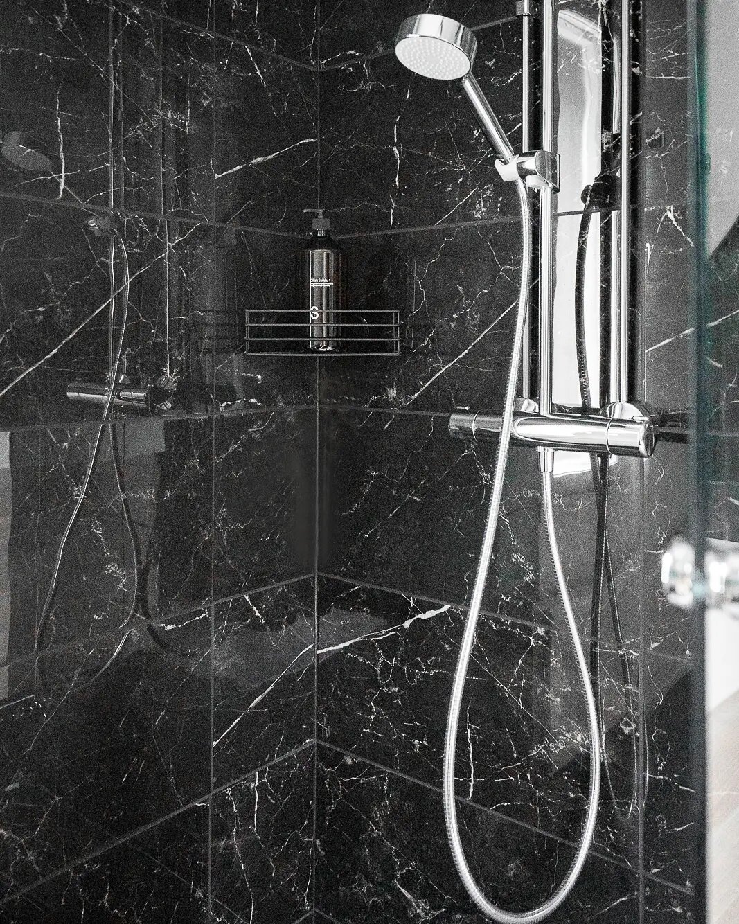 #bathroomdesign #bathroom #kylpyhuone #bathroomdetails #valokuvaus #valokuvaaja #shower #showerdesign