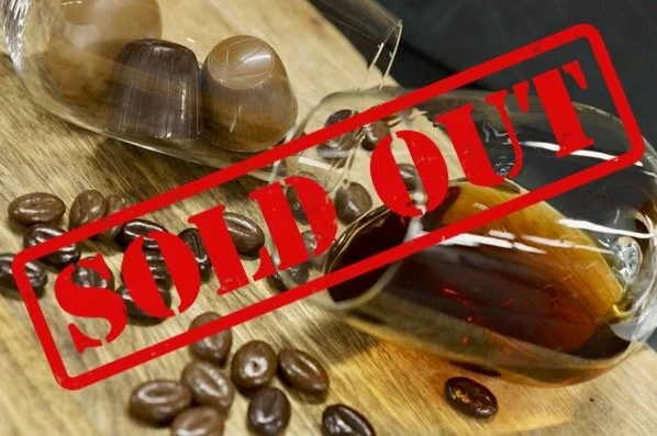 UITVERKOCHT: Wine in choc!