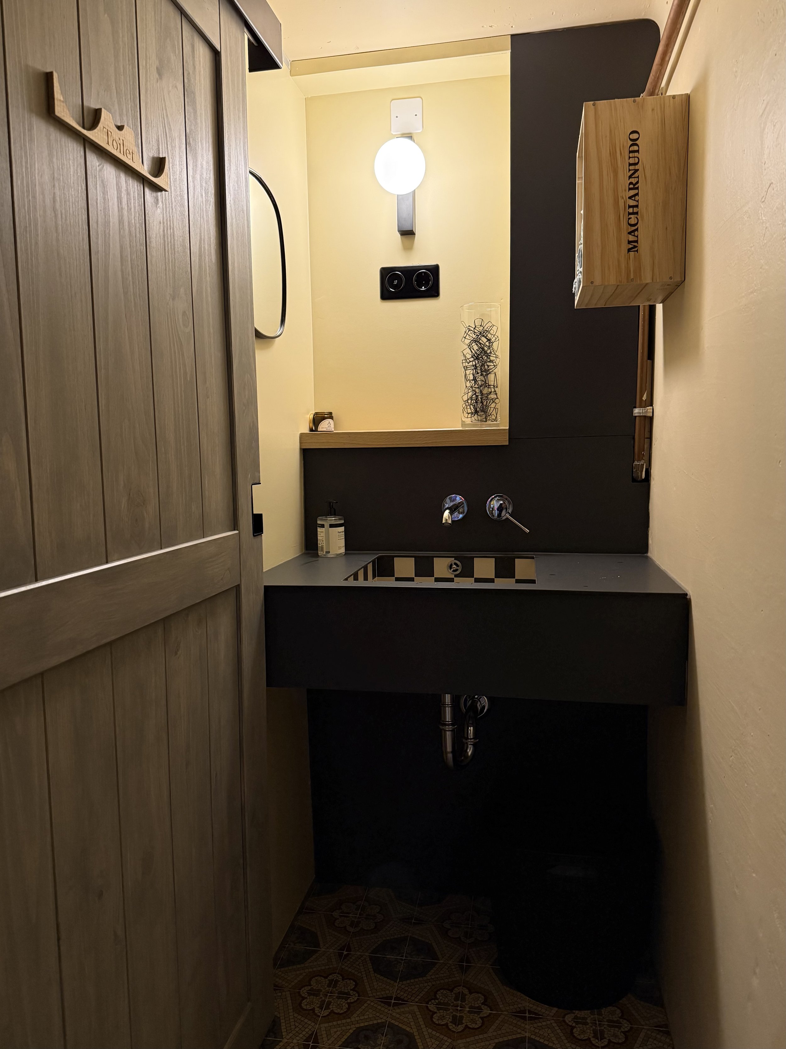 IMG_4708 toilet.jpeg