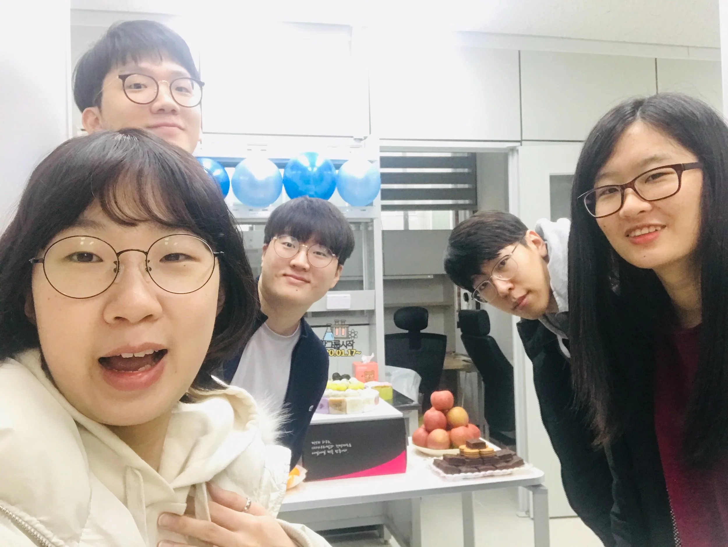 2020. 01. 17. 황그룹 시작 ! 
Welcome to Hwang Group
