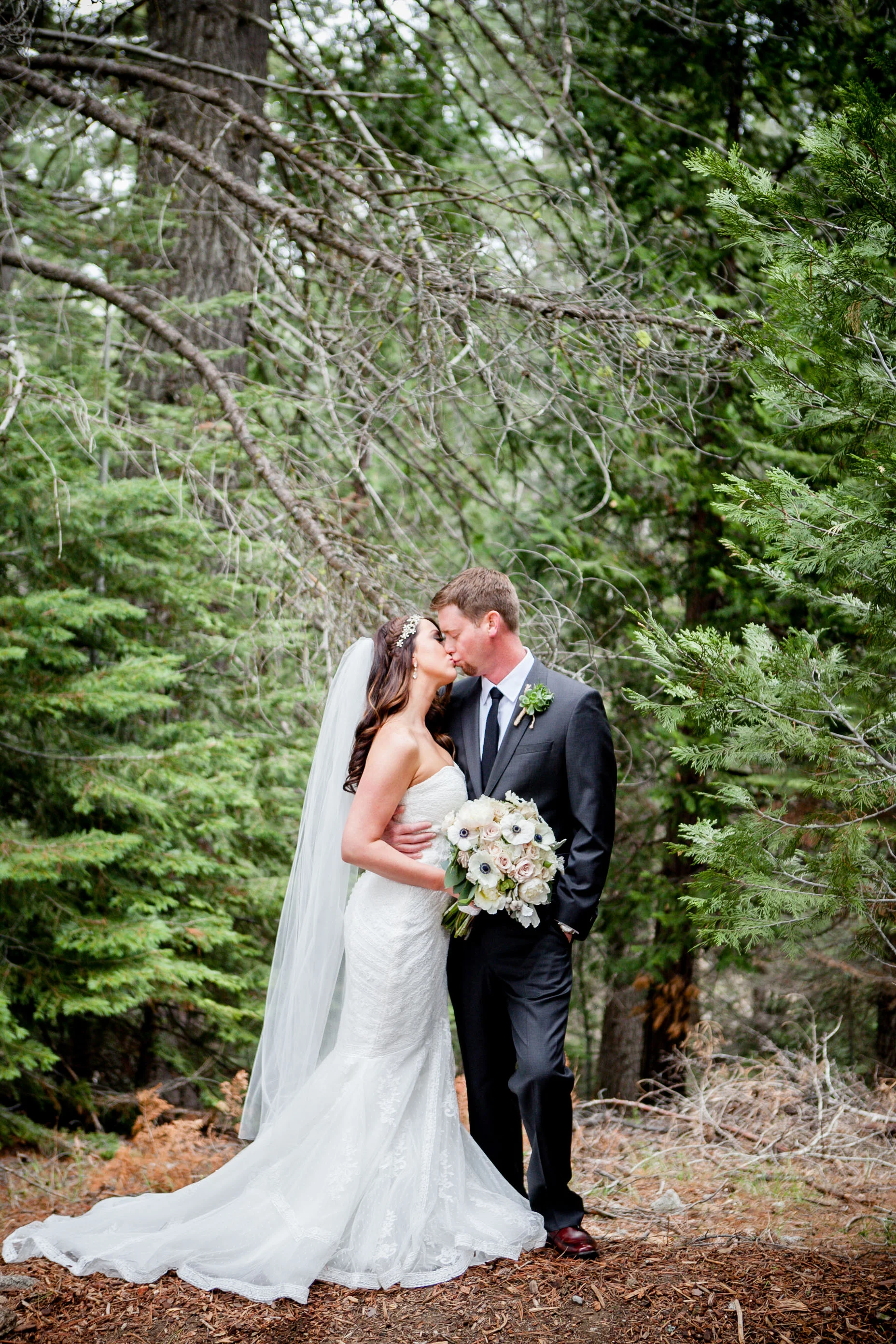 MammothWedding-KristinaLeePhotography-2.jpg