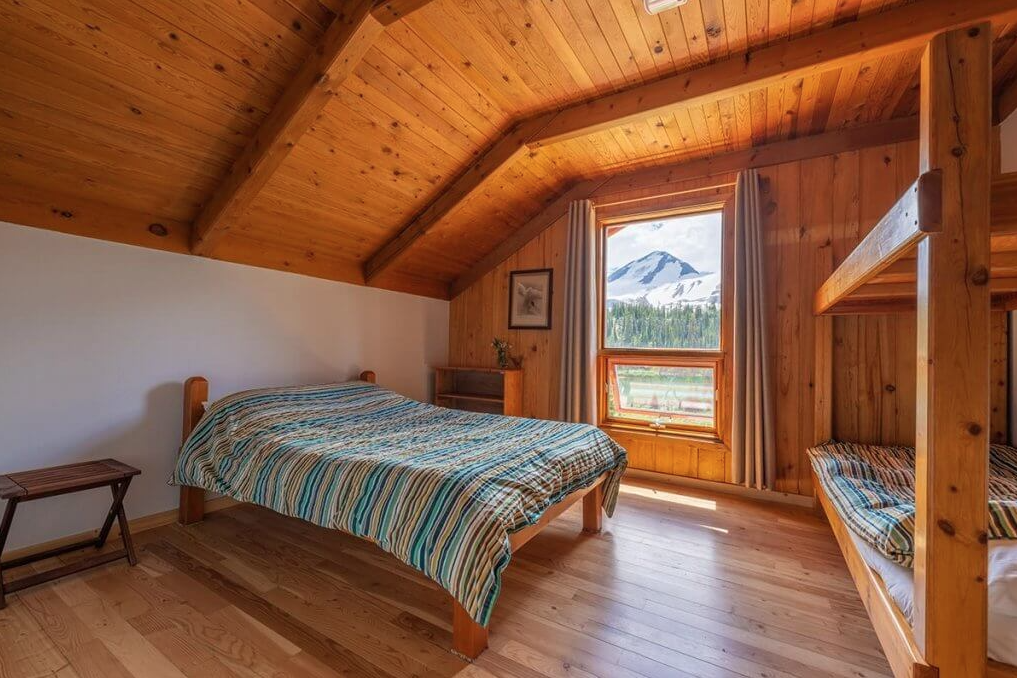 Mistaya Lodge - Guest Room 1.png