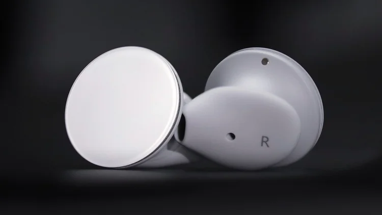Microsoft Surface Pro Surface Earbuds Test Surface Earbuds