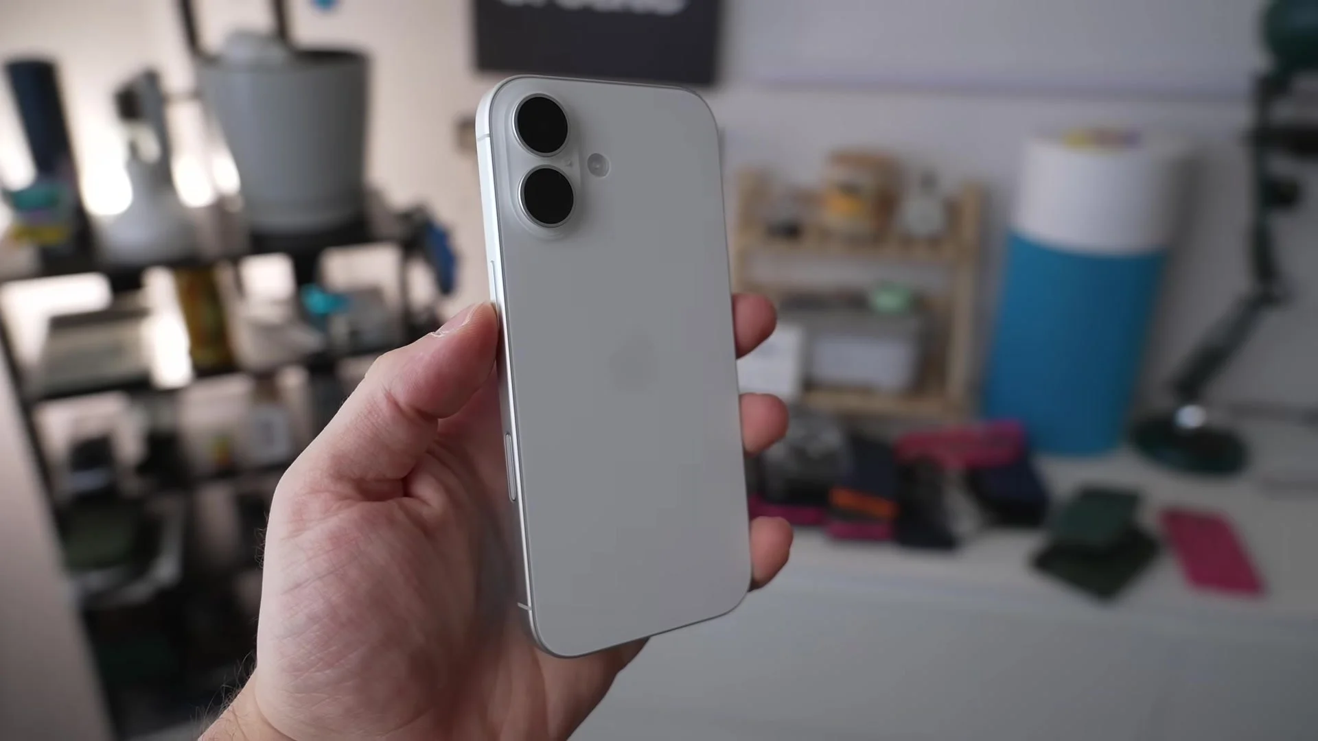 It's So Clean! White iPhone 17 Unboxing &amp; Impressions!