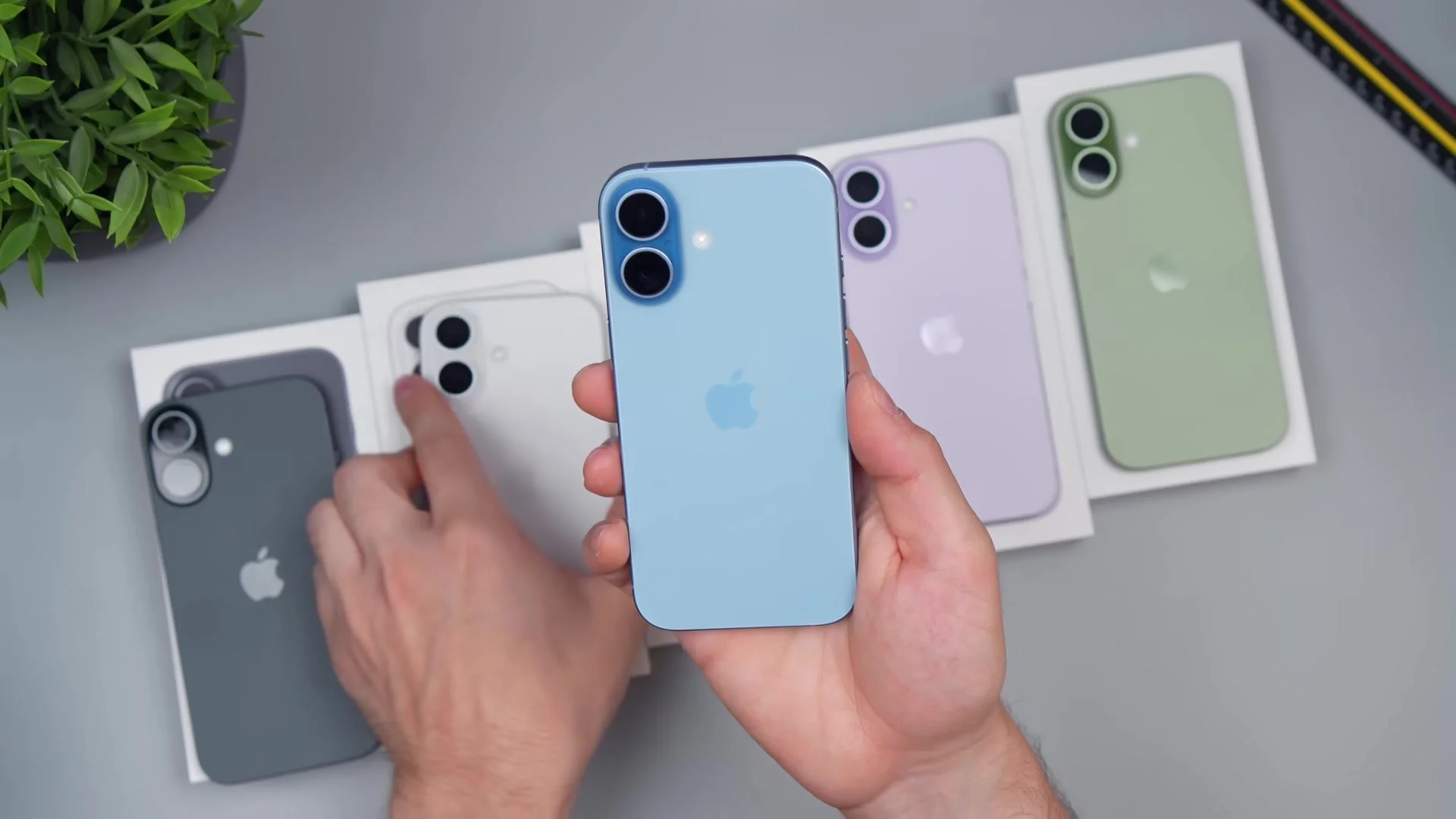 iPhone 17: All Colors In-Depth Comparison! Which is Best?