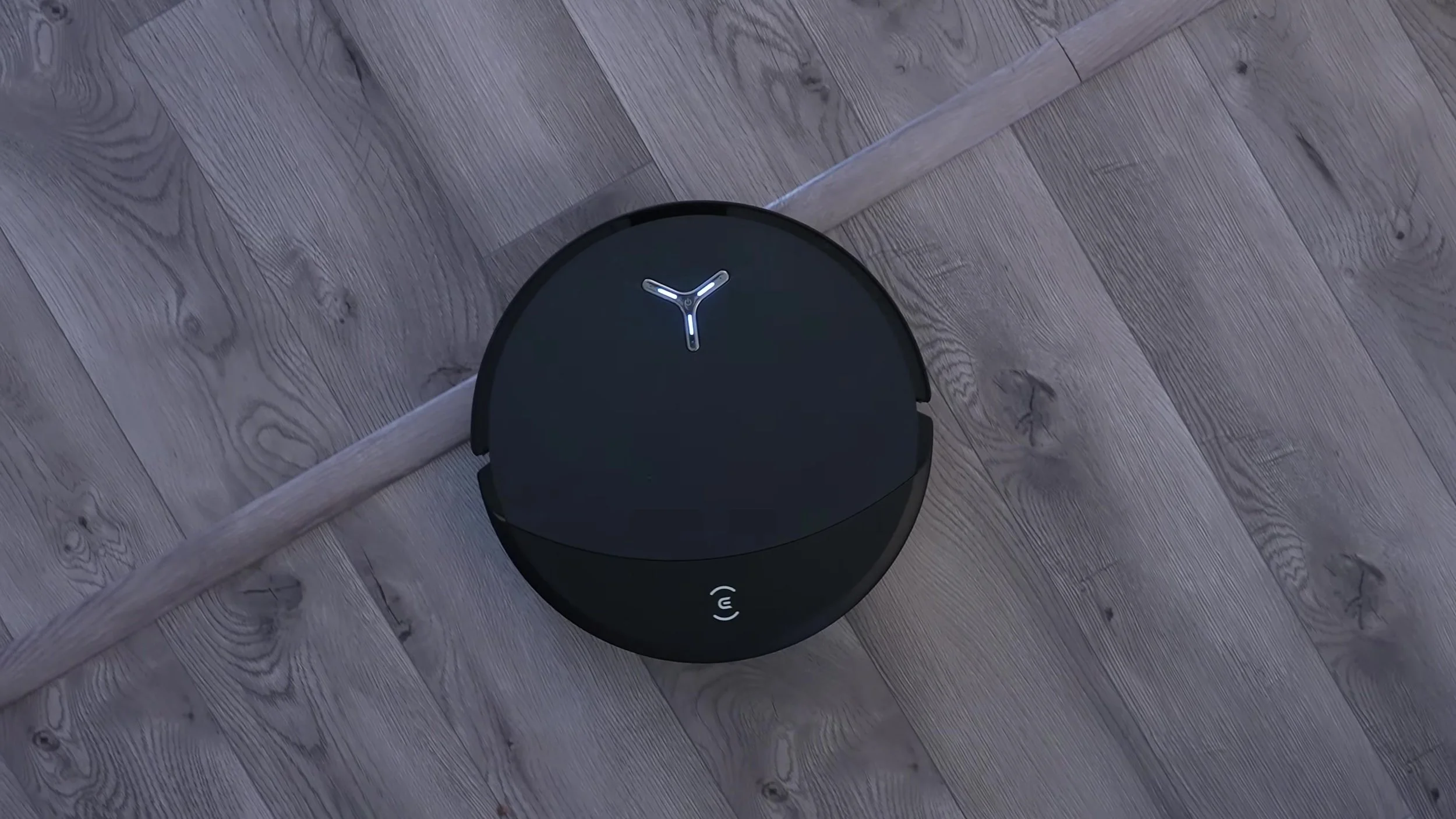Finally! A Robot Vacuum That Actually Cleans Your Floors! ECOVACS DEEBOT T90 PRO OMNI Review