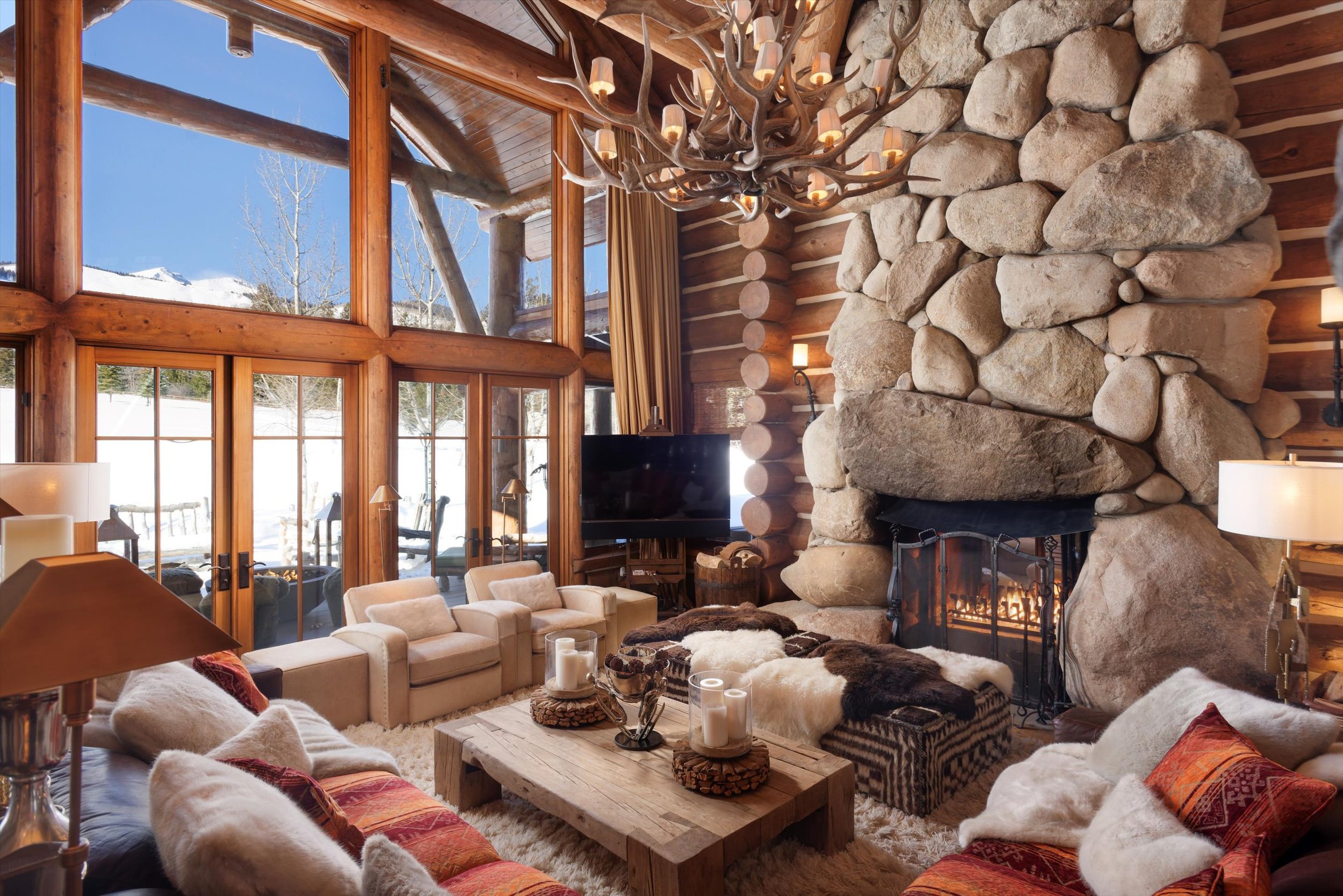 148-001-6855CapitolCrRd_250116001 copy.jpg