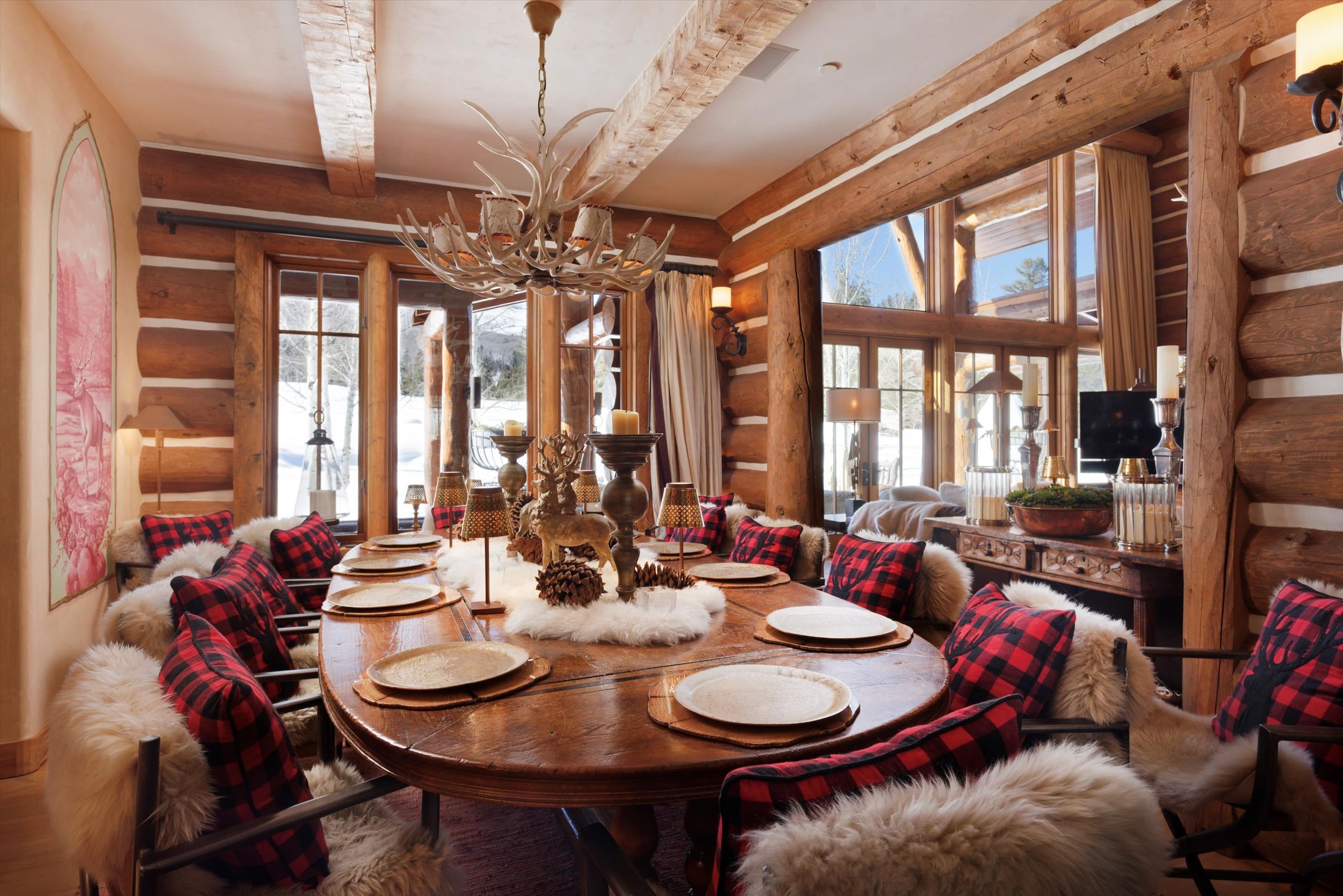 132-009-6855CapitolCrRd_250116009 copy.jpg