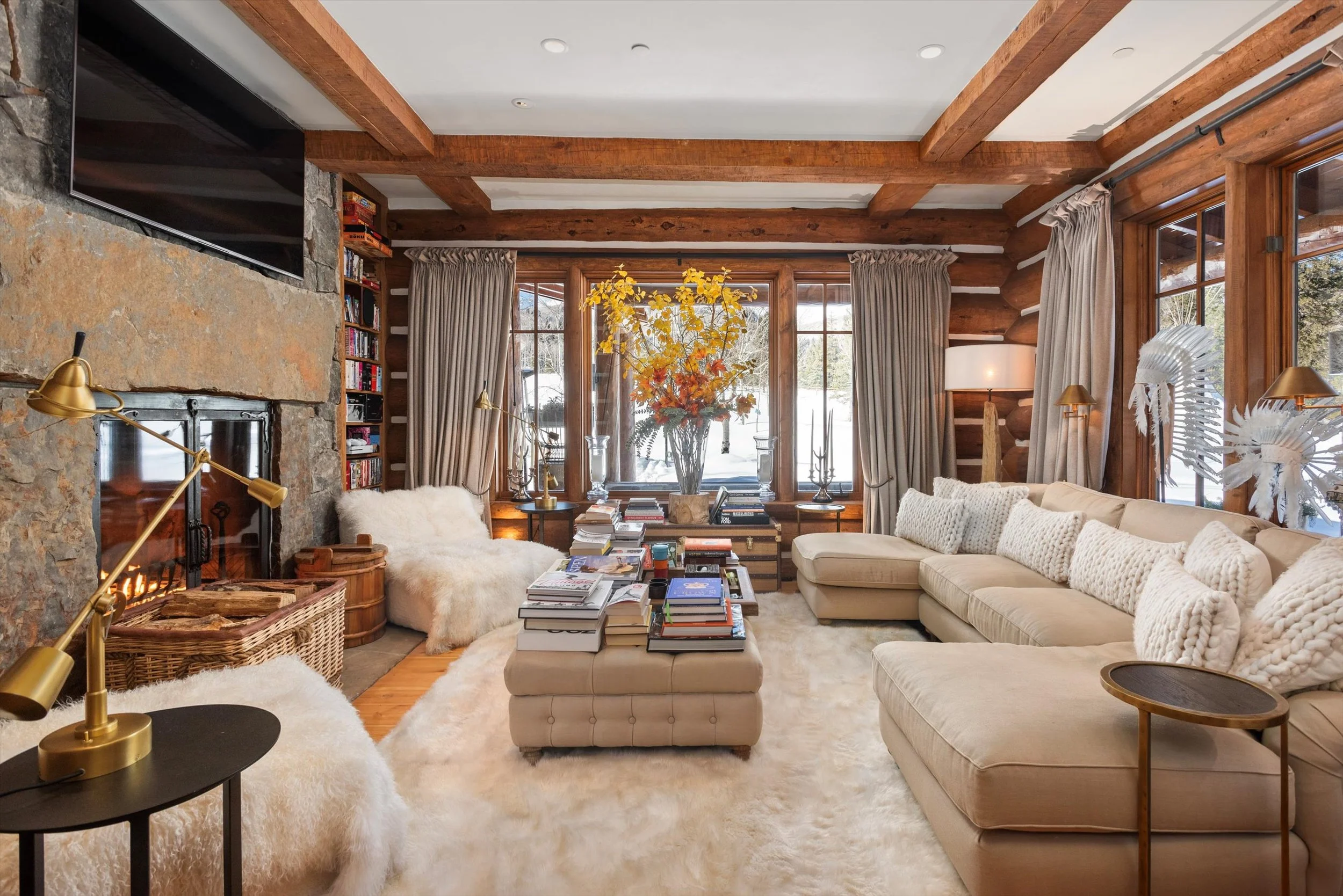 114-018-6855CapitolCrRd_250115018 copy.jpg