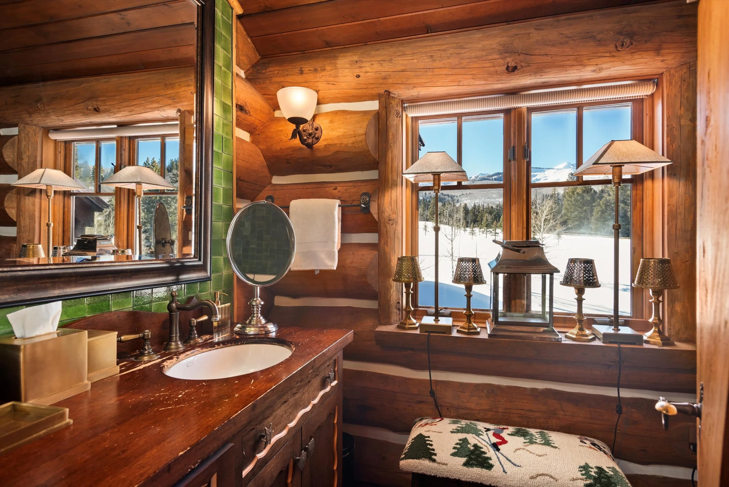 062-042-6855CapitolCrRd_250115042 copy.jpg