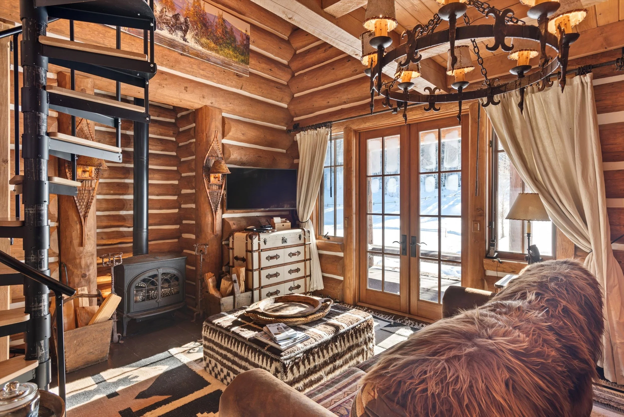 047-060-6855CapitolCrRd_250115060 copy.jpg