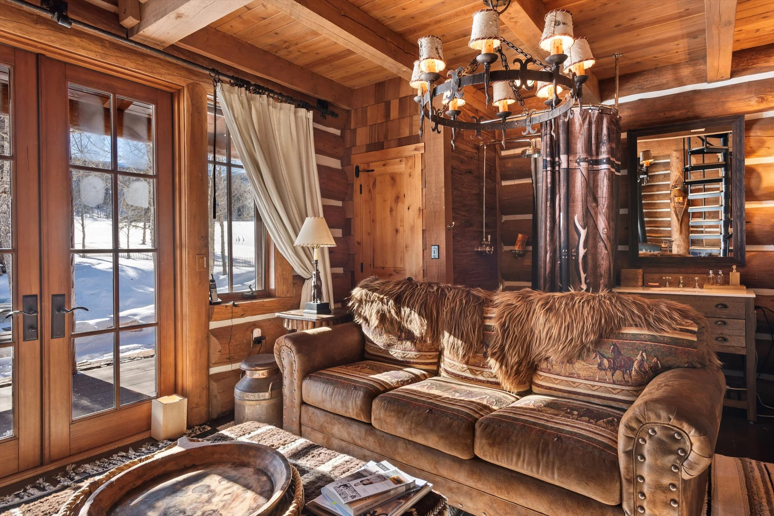 150-061-6855CapitolCrRd_250115061 copy.jpg