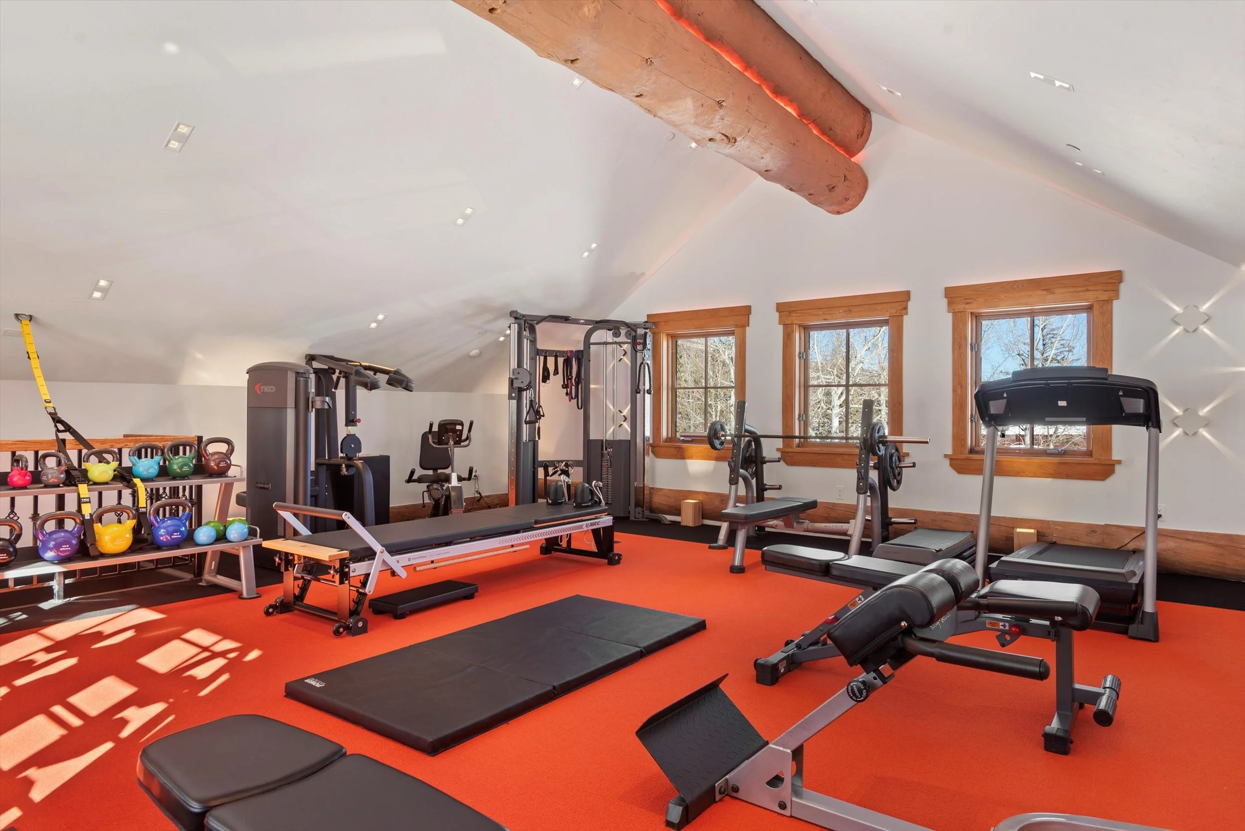 153-056-6855CapitolCrRd_250115056 copy.jpg