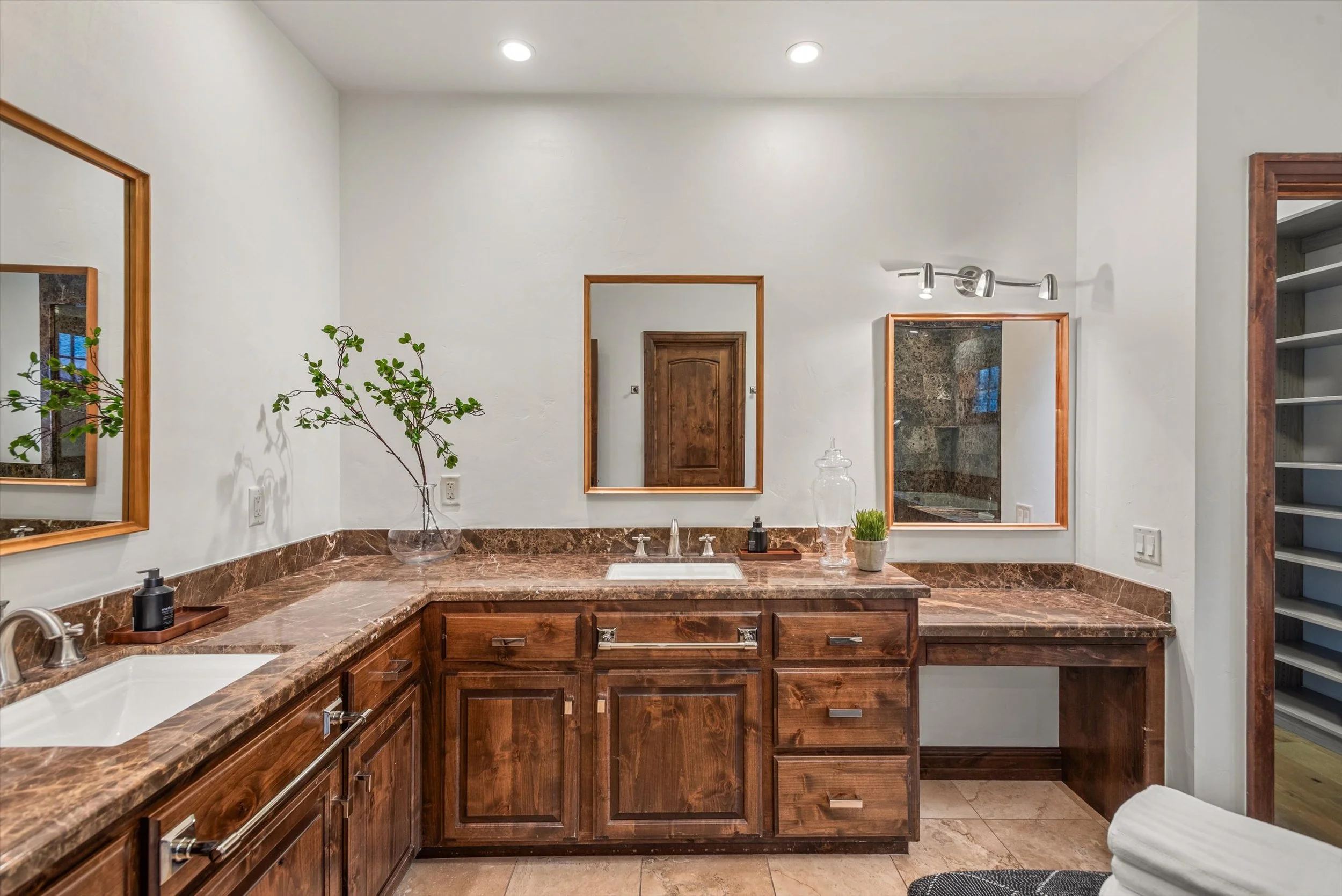 64-16-11Pinon_251219016.jpg