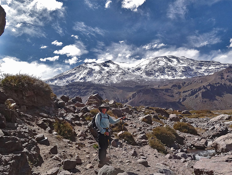 Vn. San José Base Camp Hiking tour near Santiago de Chile with Chile Montaña_13.jpg