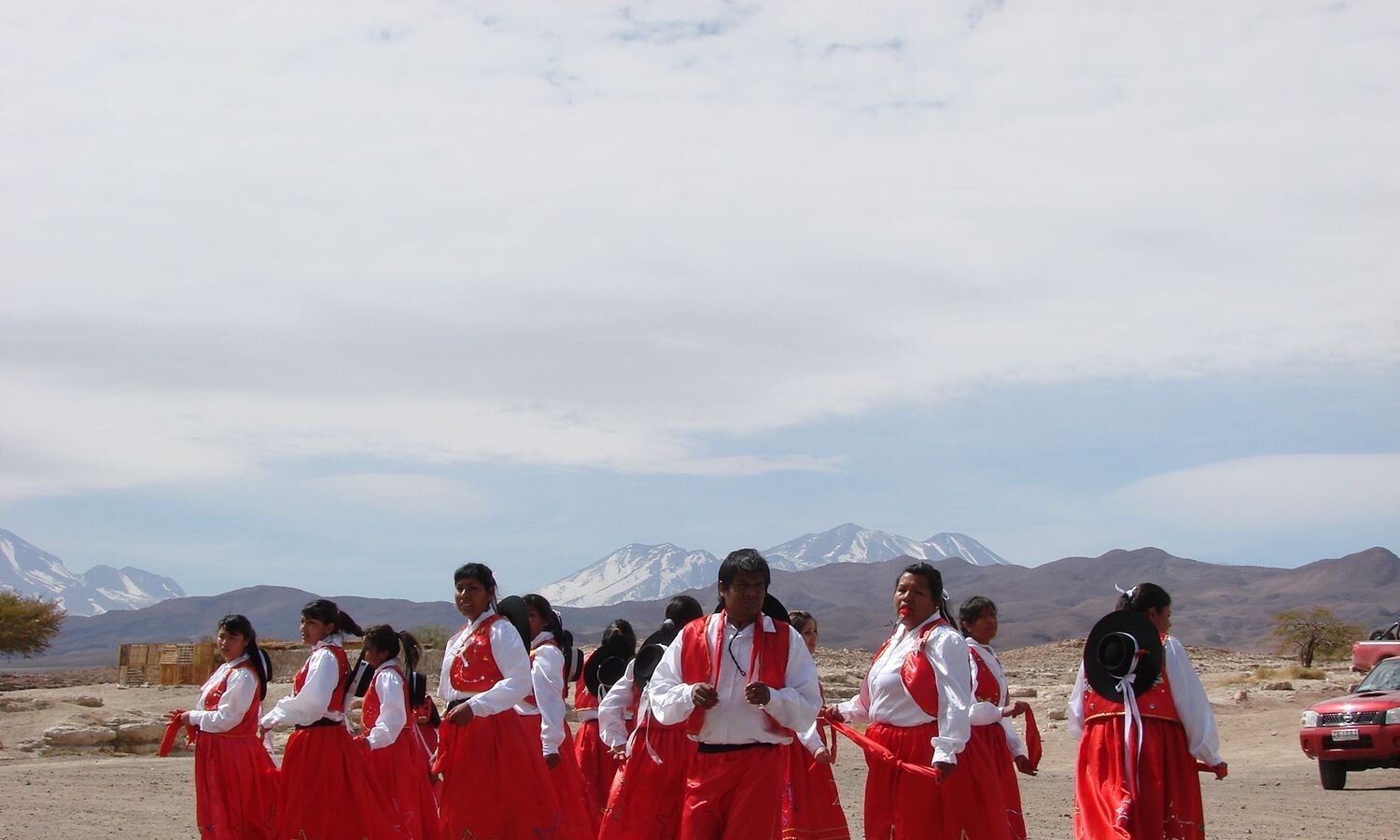 Atacama & South Lipez Overland Tour with Chile Montaña_07.jpg
