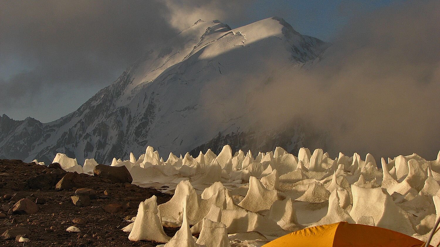 Aconcagua Climbing Tour with Chile Montaña_02.jpg