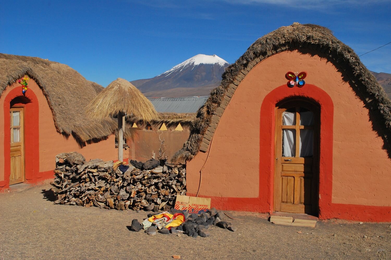  Local hut at Sajama village. Bolivia 