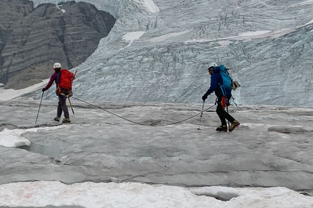  Glacier progression in the Condoriri Massif, Bolivia 