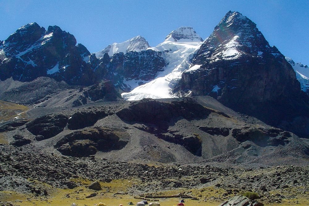  Base camp at the foothill of the Condoriri Massif. 