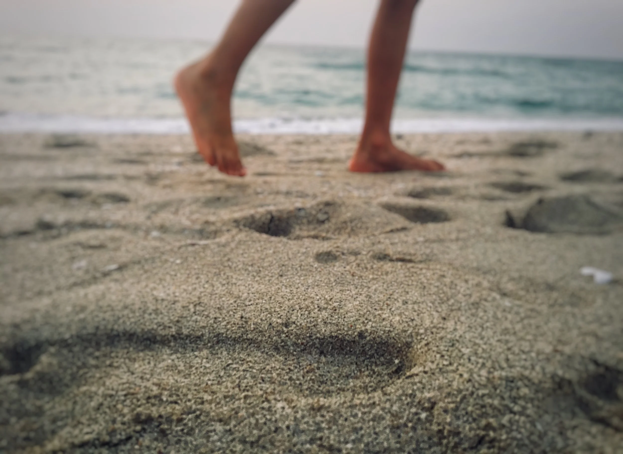 Barefoot is Best: Why Taking Off Your Shoes Can Improve Your Life (PART 1)