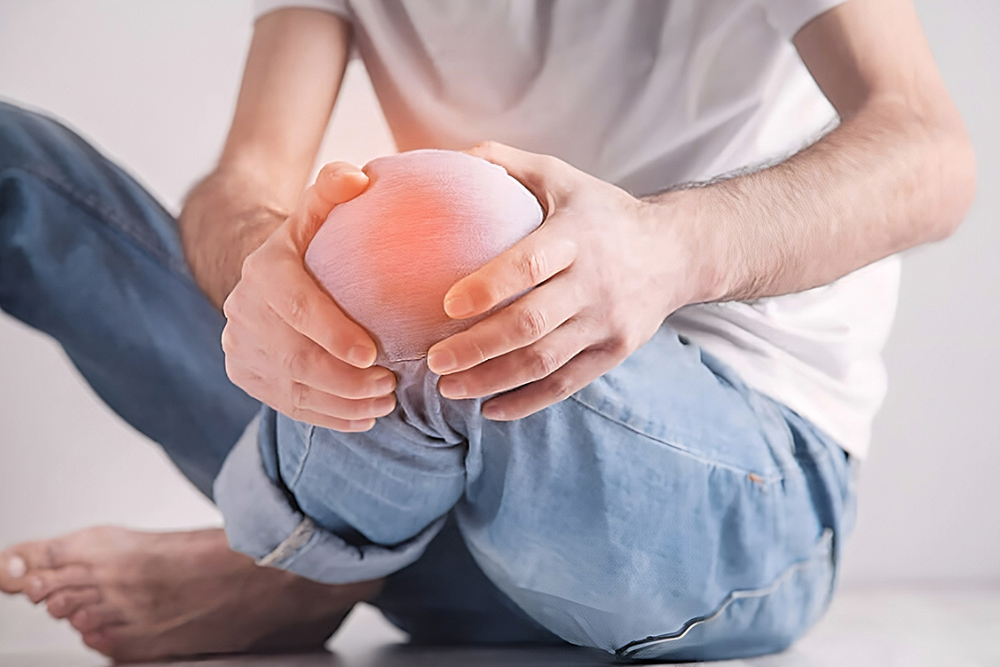 How Chiropractic Can Help End Knee Pain — Midwest Movement Elkhorn