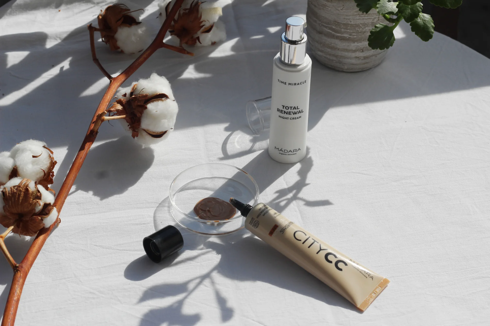 annaporter-madara-cosmetics-review.jpg