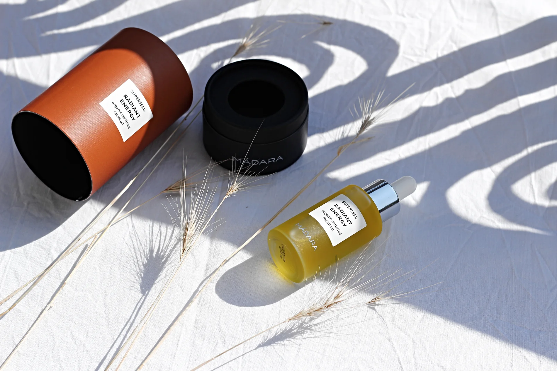 annaporter-madara-cosmetics-facialoil.jpg
