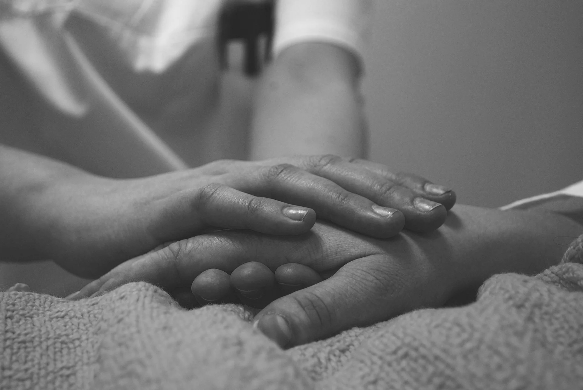 hands-736244_1920.jpg