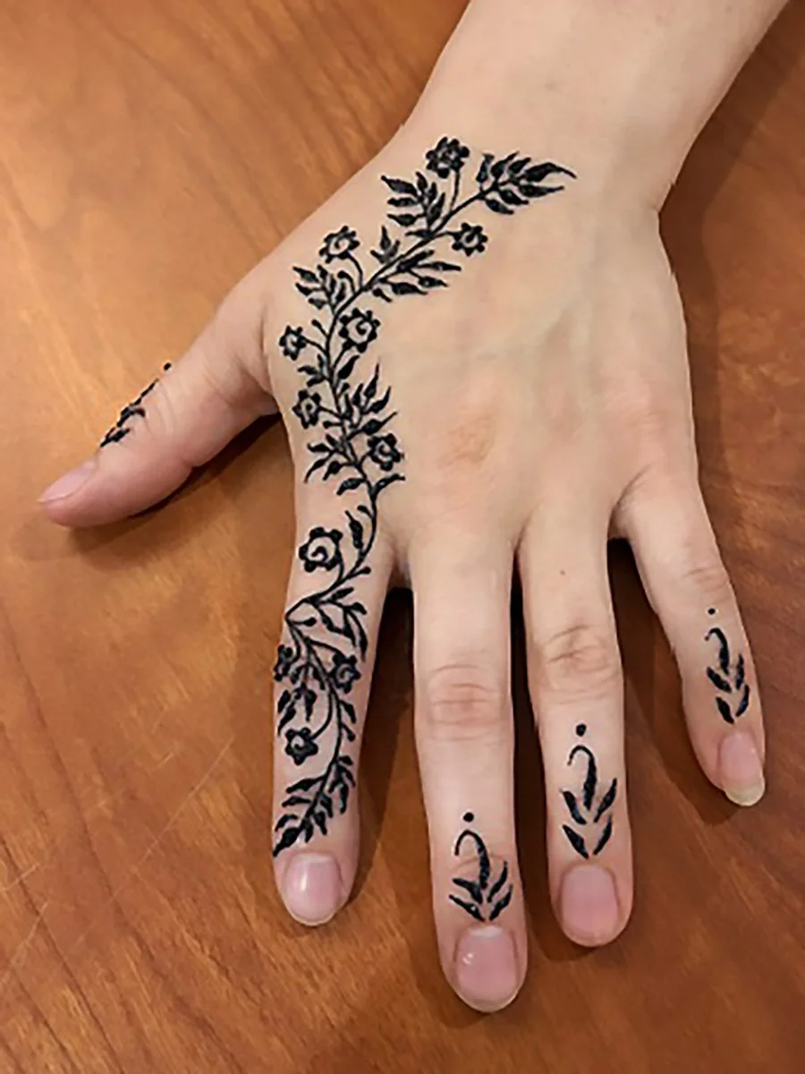 savannha stetts henna image26 copy.jpg