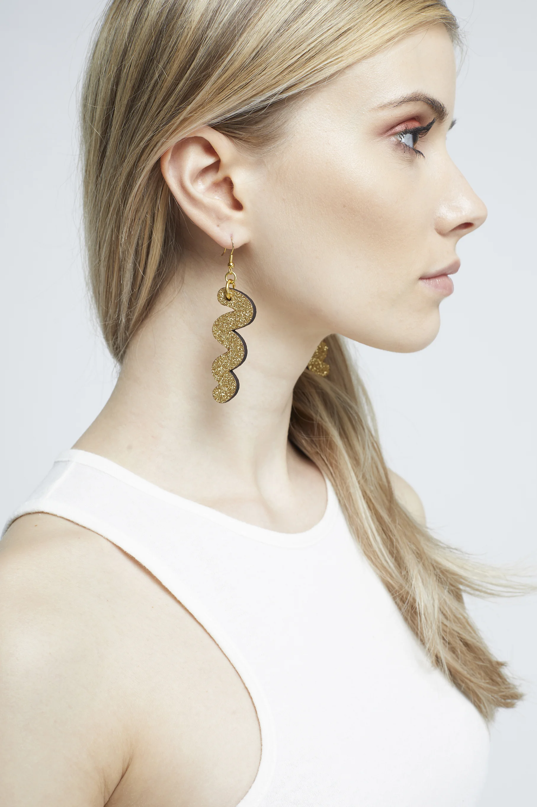 Gold Squiggle 4.jpg