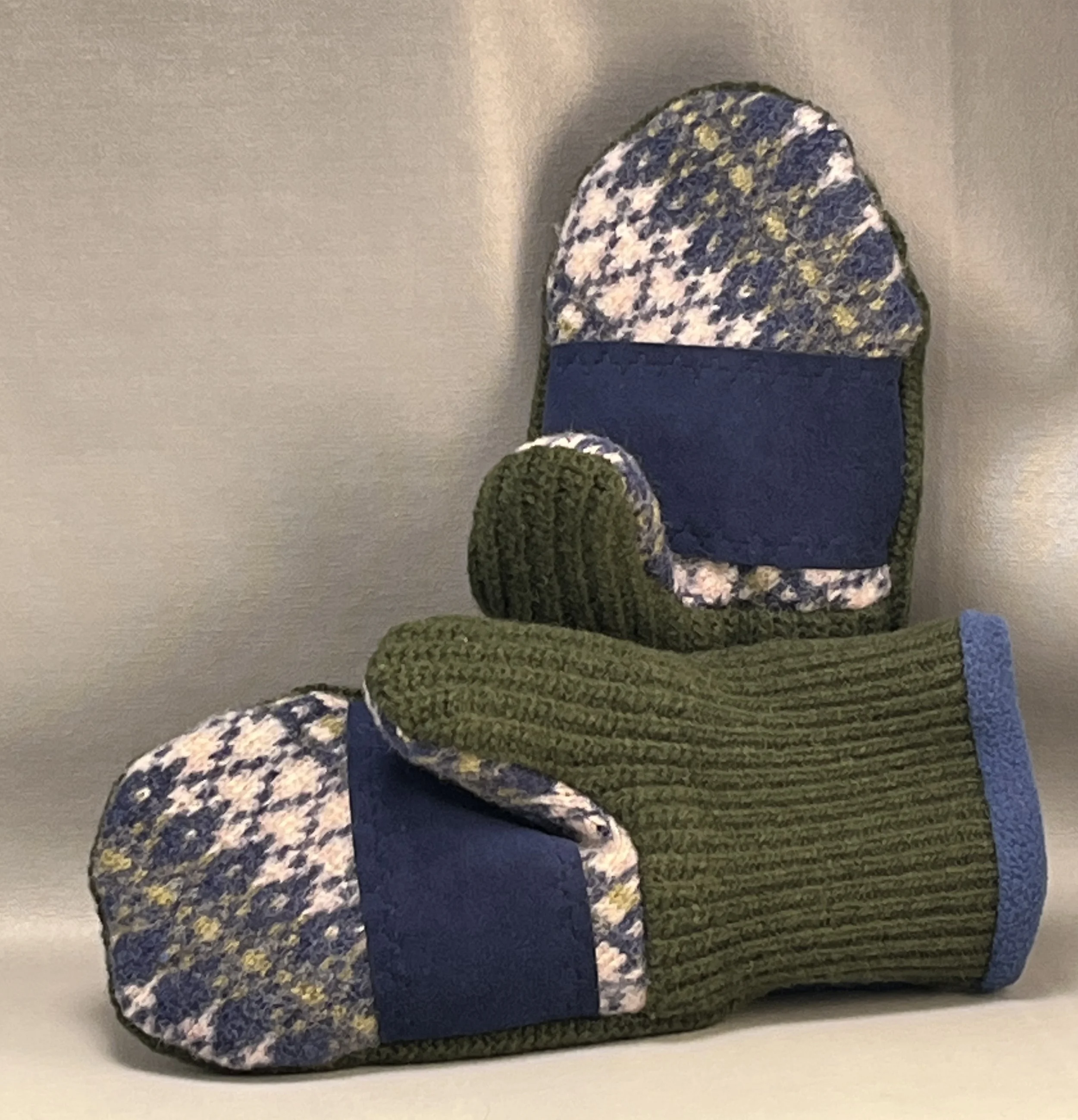 HH.12. Mo608 mitts.JPG