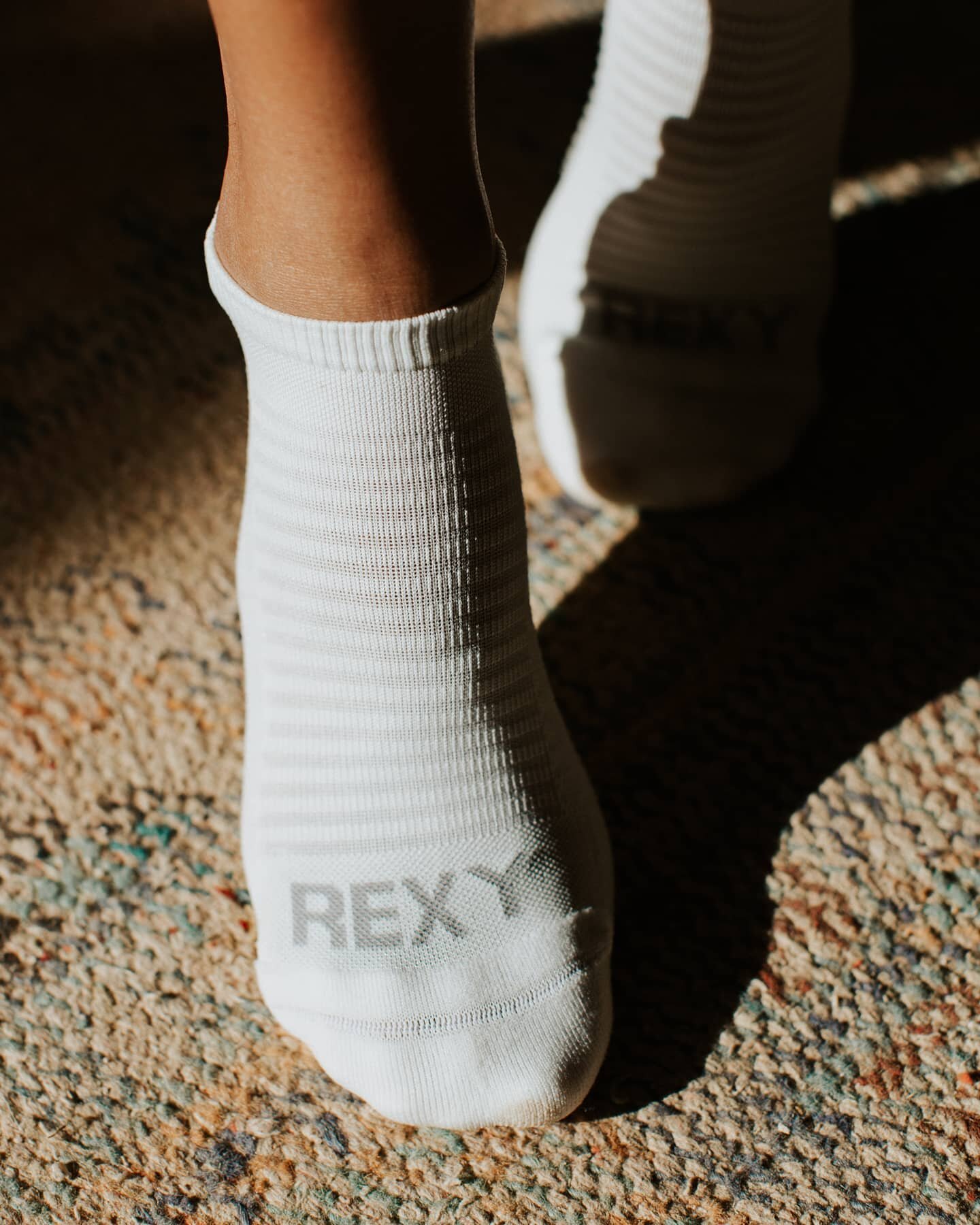 Getting down in the details 🧦 Did you know our AquaX fabric is made to absorb moisture and dry quickly? The horizontal lines act as vents for your feet 🎉