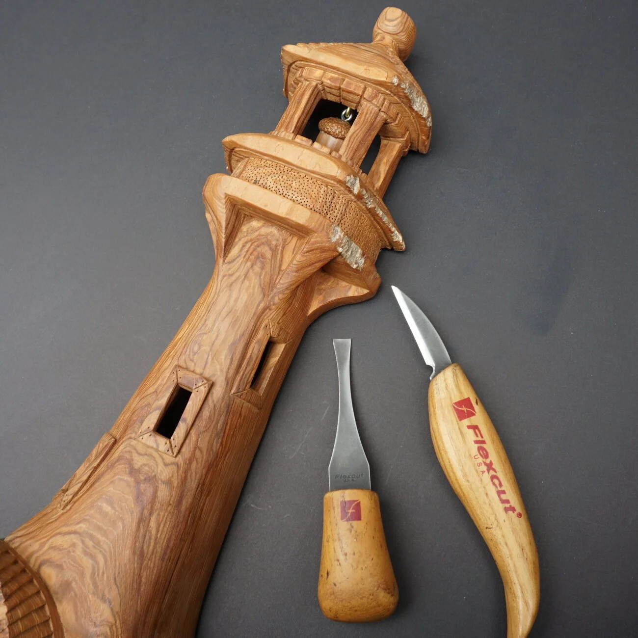 06 Harbour Bridge Lighthouse.JPG