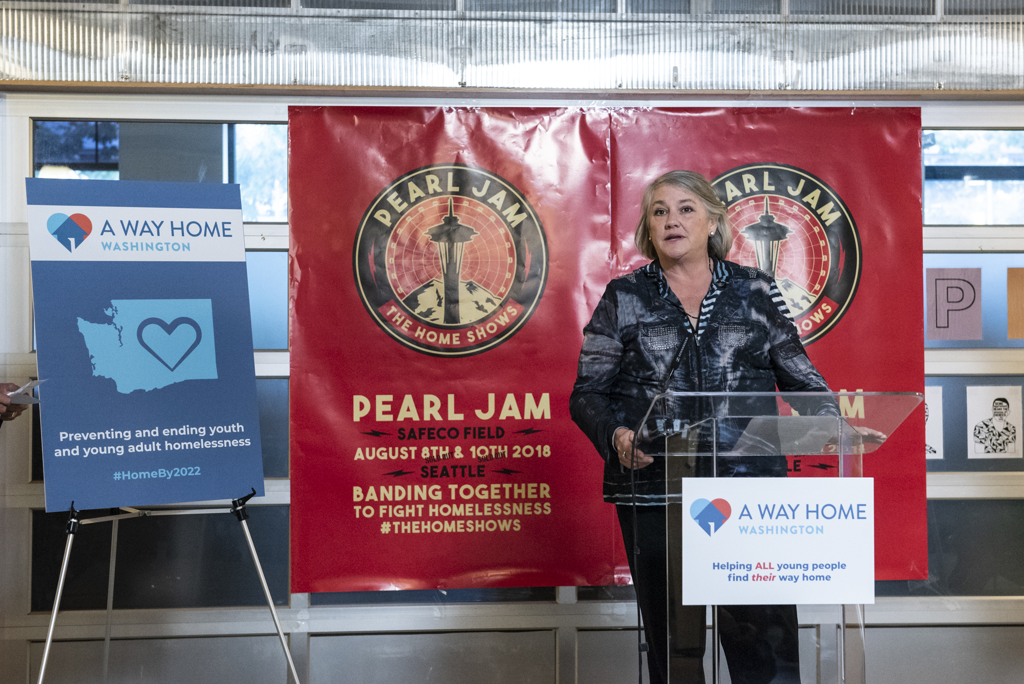 20180927-youth.homelessness.press.conference-030.jpg