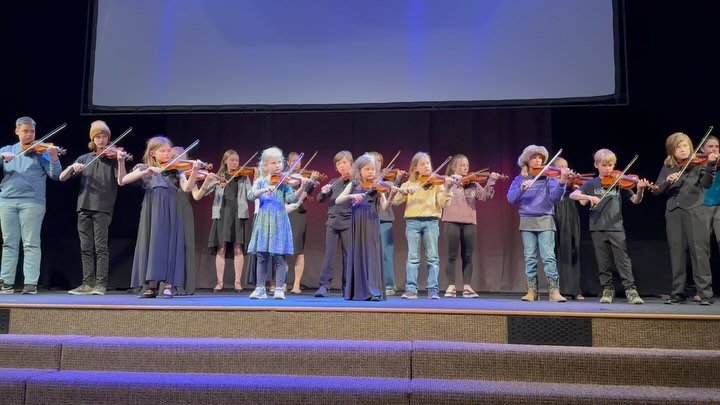 Come join us for a fun FREE concert tonight! Tuesday, April 23 6pm at North Summit Church 201 N Division.

Our students have been working hard all year for our Suzuki Celebration Concert! 

#suzukicelebration #suzukiconcert #livemusic #stringsconcert