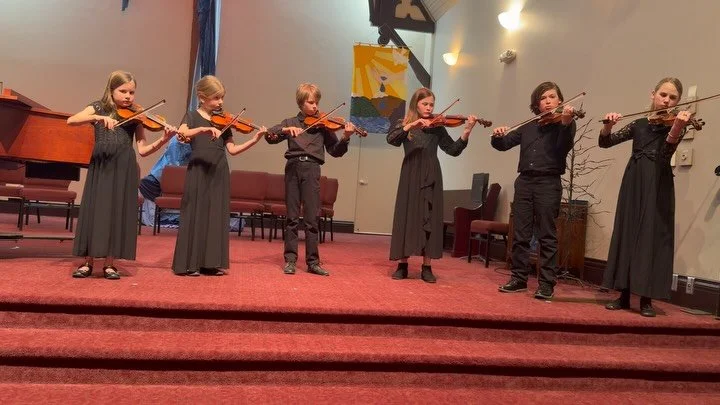 Book 2 and twinkle graduates practicing for graduation concert this Friday. Come cheer them on in their journey! 

#suzukiviolin #suzukiviolinschool #suzukigraduation #sandpointidaho #sandpointlivinglocal