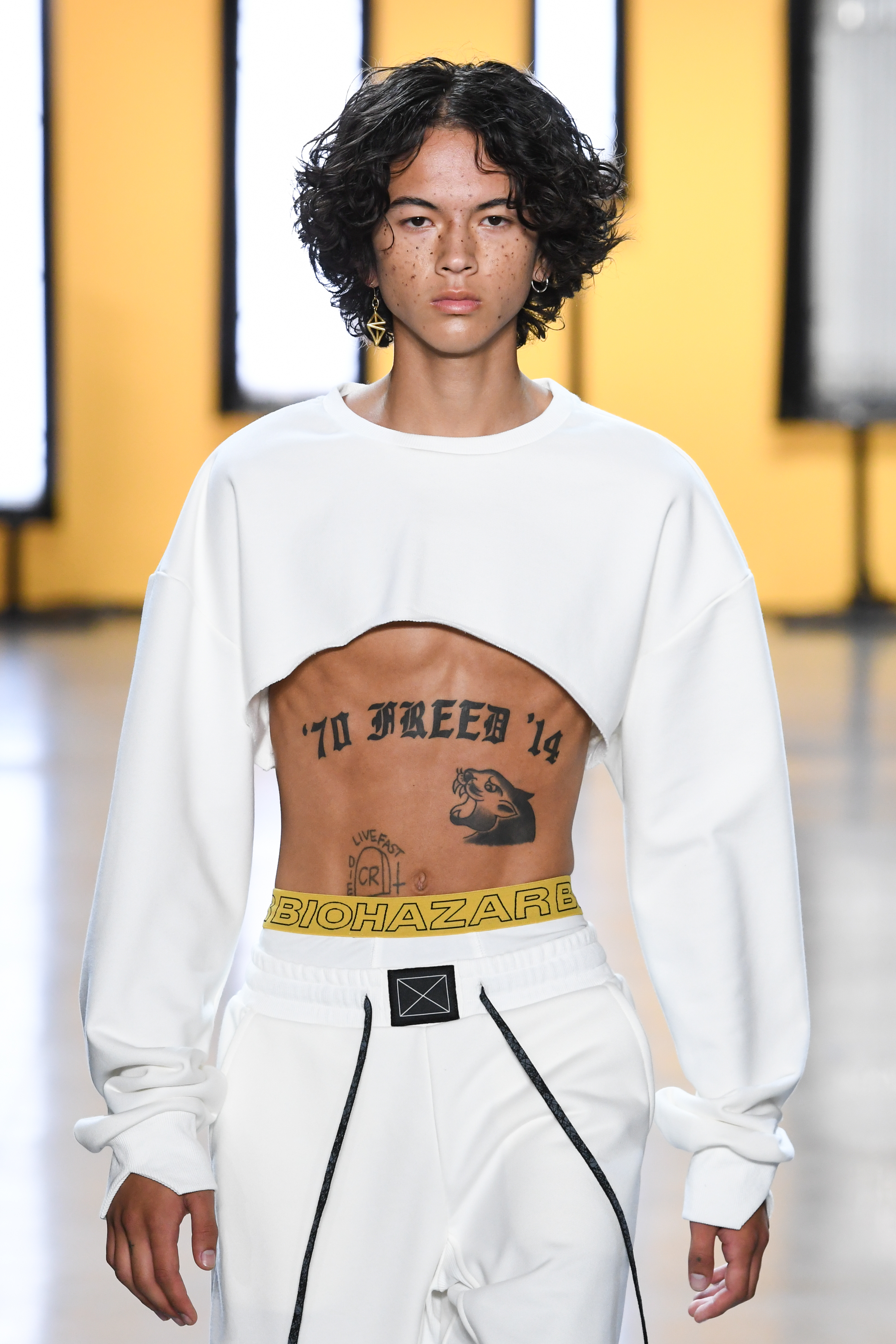 BFA_DirtyPineapple_SS20_Look36CloseUp.jpg