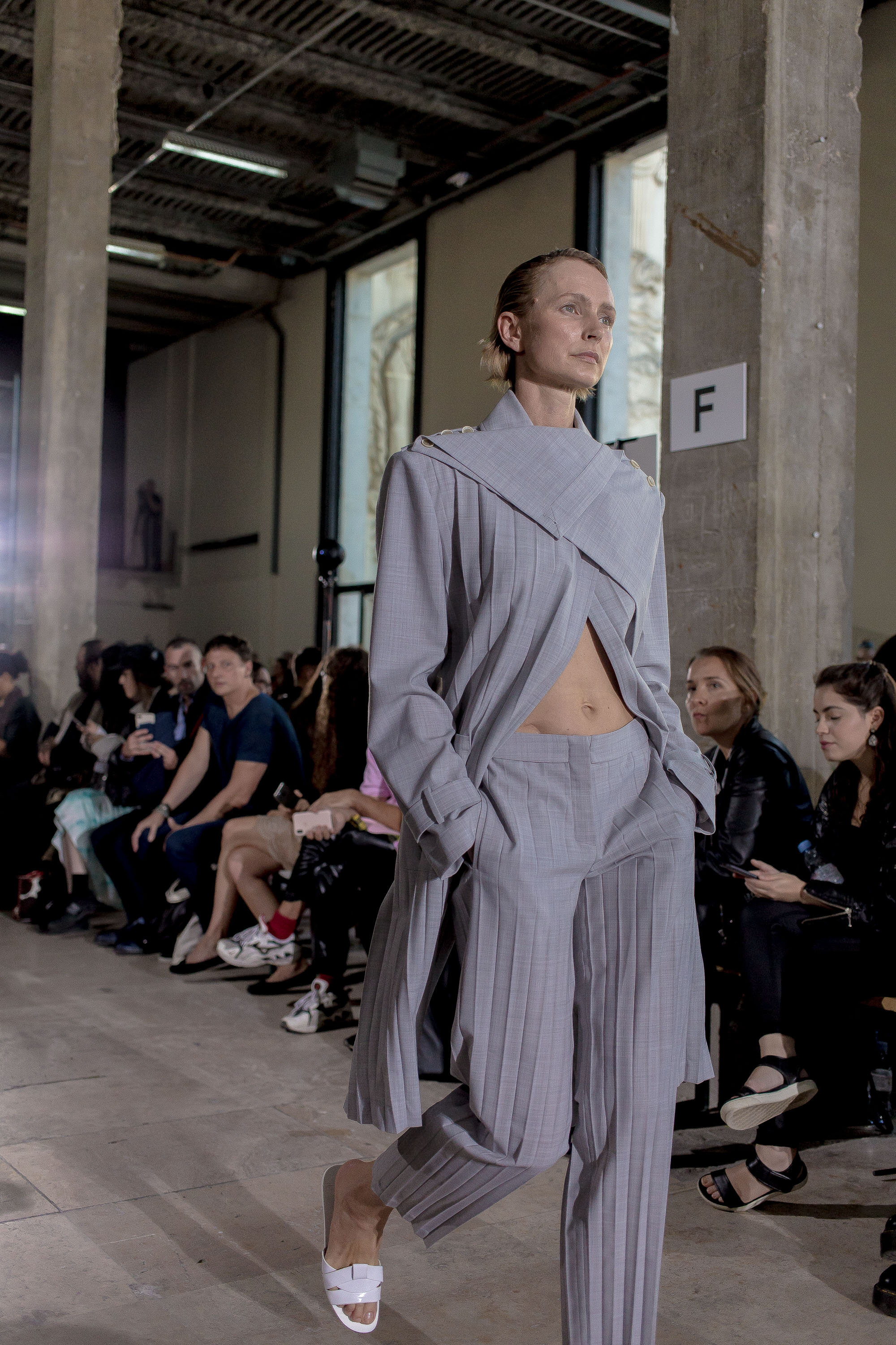 Cassell_2019.09.24 Paris_FW_SS20_DAY1-0721.jpg