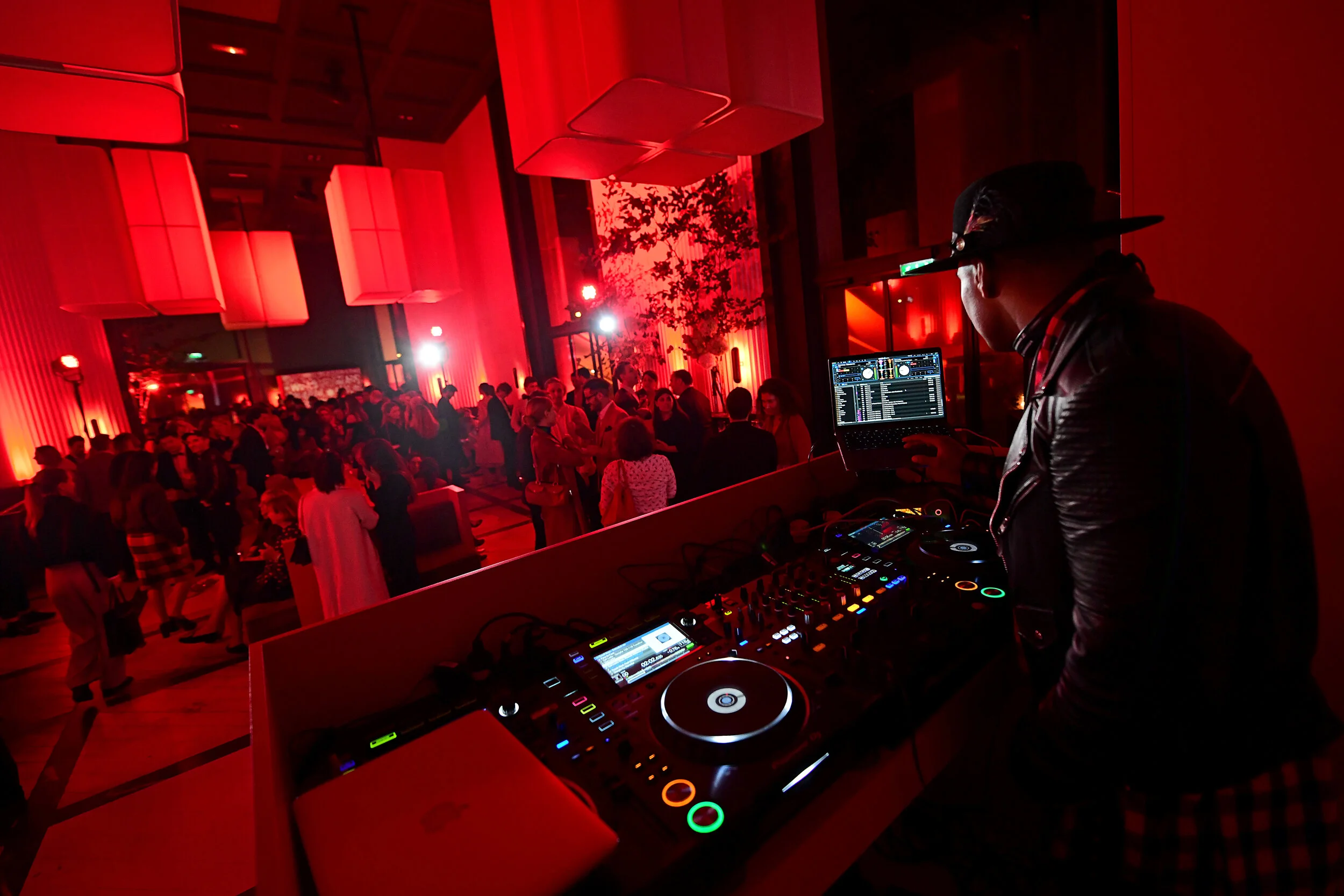  PARIS, FRANCE - OCTOBER 08: Martin 2 Smoove performs during the Montblanc: (Red)Launch Dinner and Party at Monsieur Bleu on October 08, 2019 in Paris, France. (Photo by Anthony Ghnassia/Getty Images For Monblanc) 