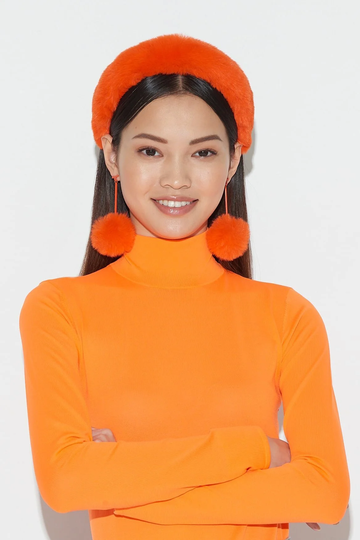 Satu earrings and Celeste headband from Tuleste by Apparis