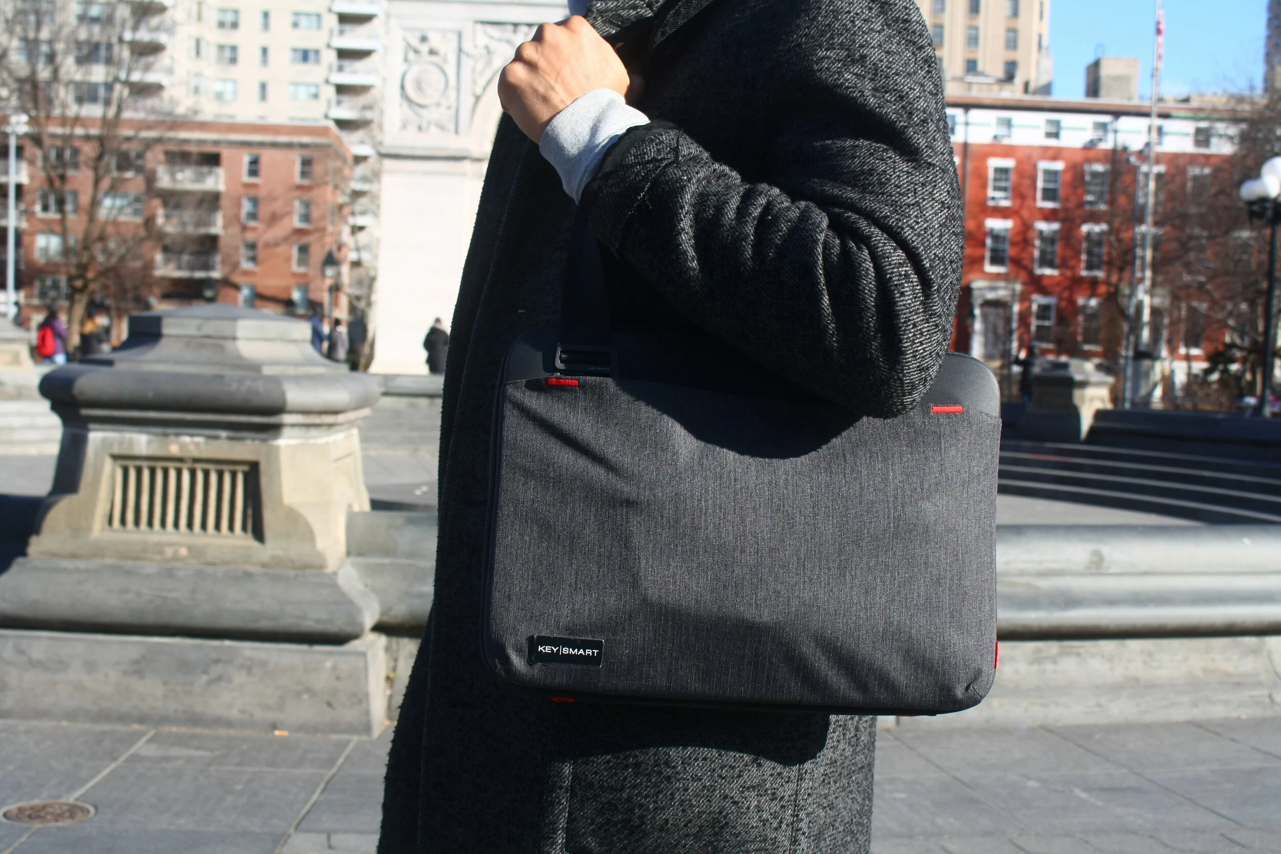KeySmart’s&nbsp; Urban Portfolio Briefcase Is All You Need