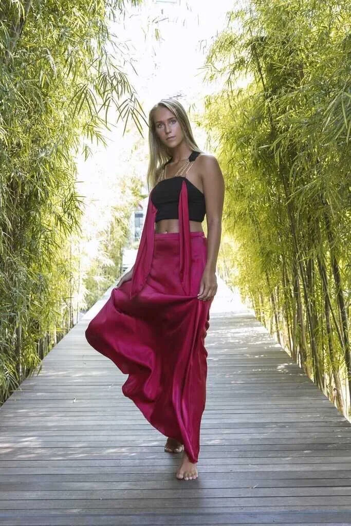 How Teenage Fashion Entrepreneur Hanalei Swan Is Turning Women into