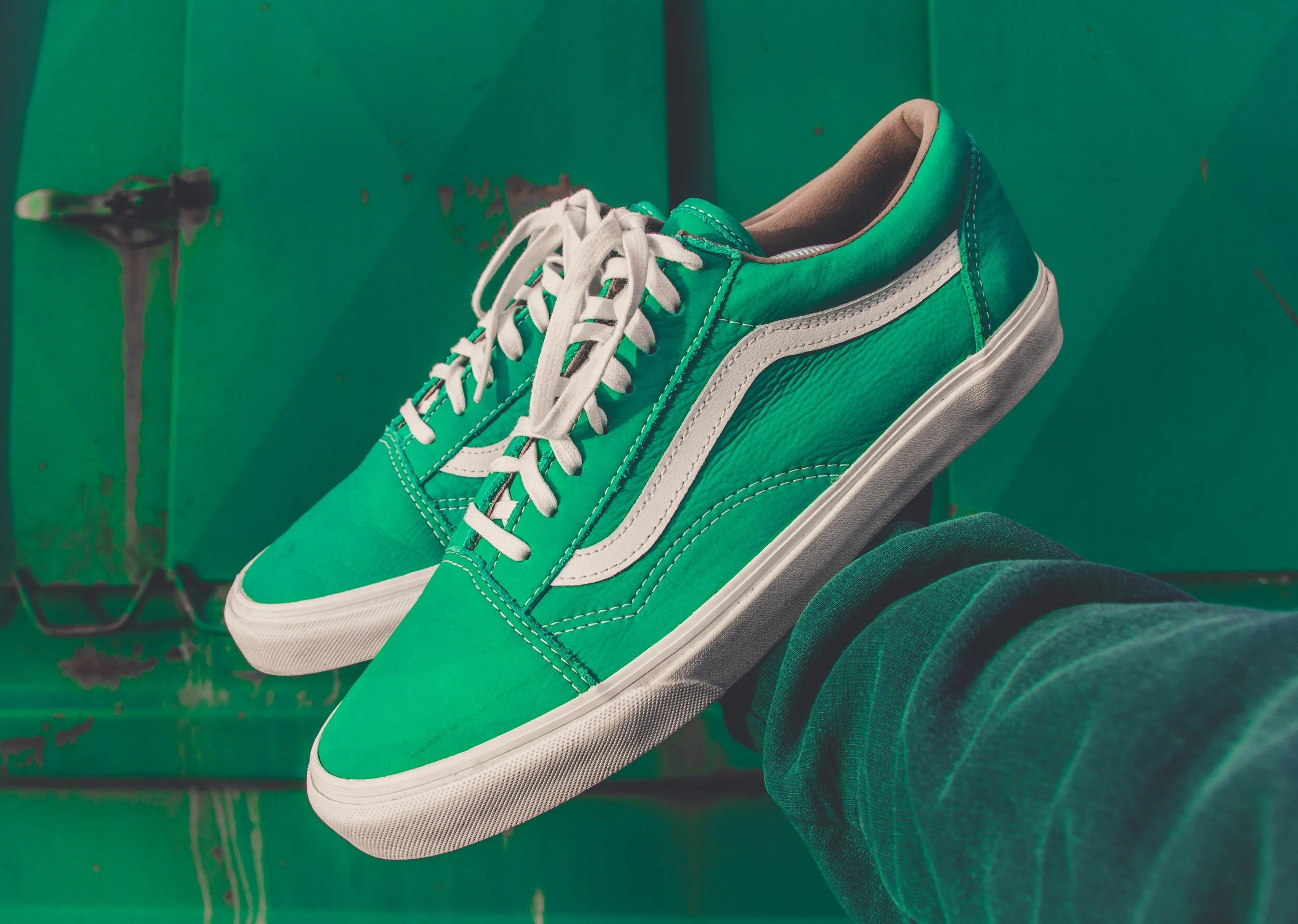 6 Things You Should Know About Green Clothing