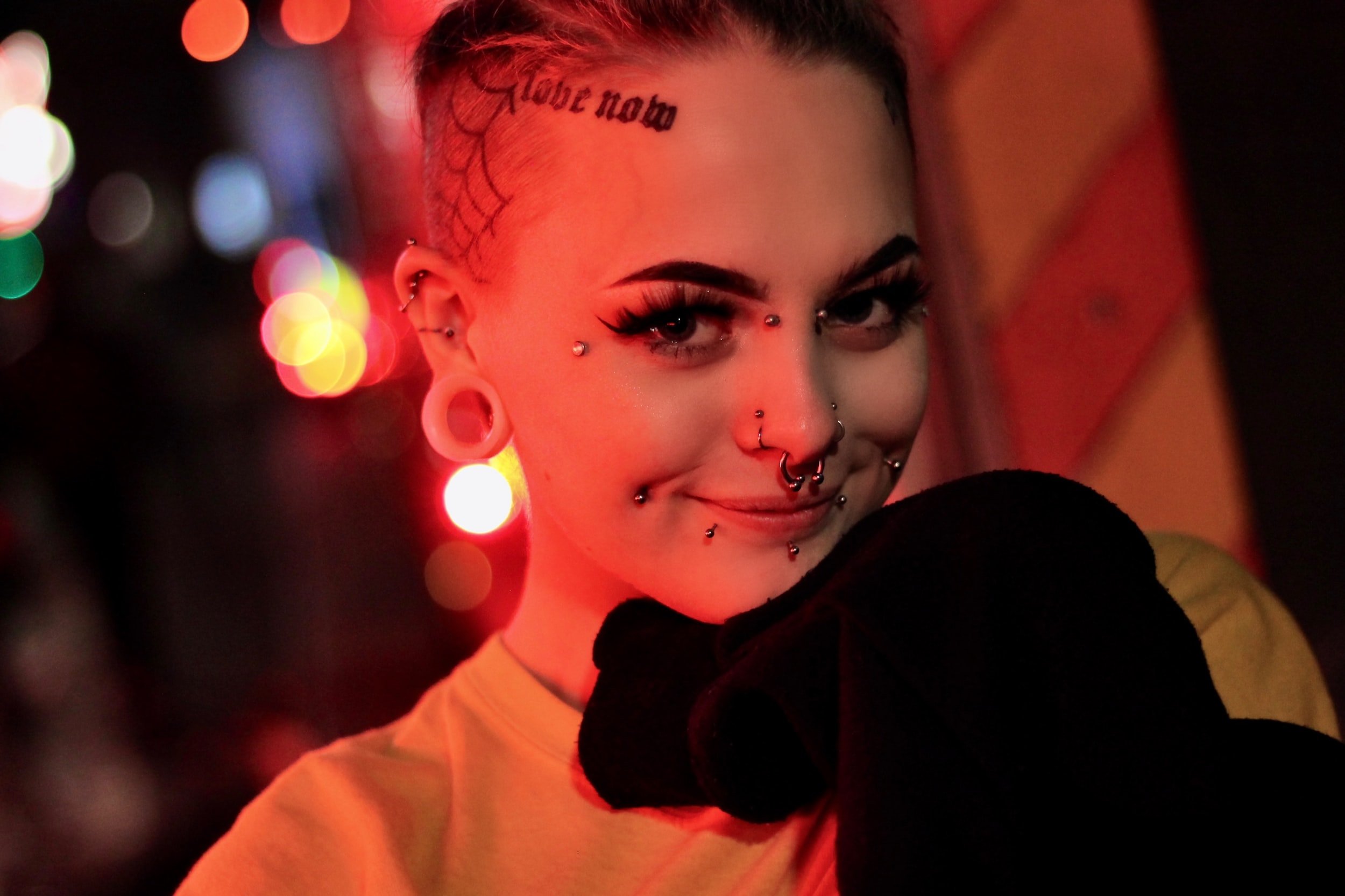 Your Guide To Buying And Styling Helix Piercing Studs Safely