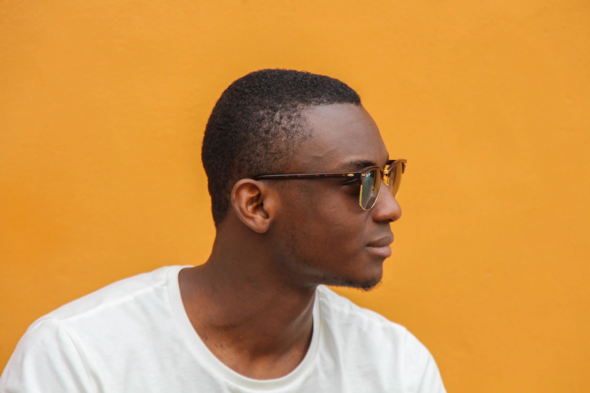 How Can Clean Cosmetic Products Maintain Your Hairline Health in the Long Term